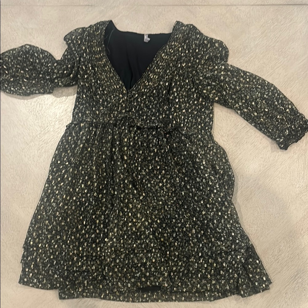 UO printed Baby doll dress 3/4 sleeve green black gold